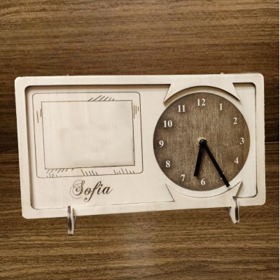 Orologio con cornice e foto